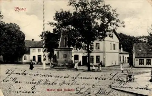 Ak Wedel an der Elbe, Markt mit Roland