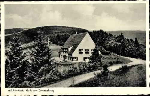 Ak Hilchenbach Siegen Wittgenstein in Nordrhein Westfalen, Haus am Sonnenhang, Bes. Tony Schneiders