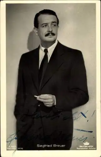 Ak Schauspieler Siegfried Breuer, Portrait mit Zigarette, Film Foto Verlag A 3441/1, Autogramm