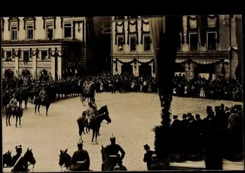 Foto Ak Bautzen in der Oberlausitz, Deutsche Soldaten, Parade, Platz