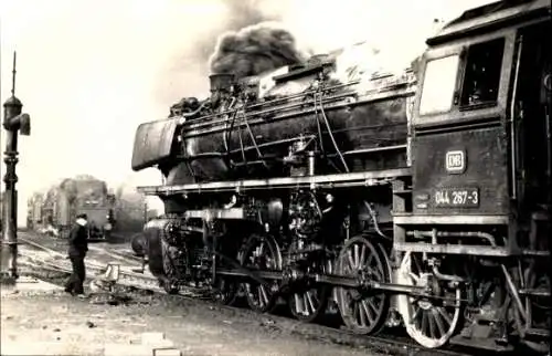 Foto Deutsche Eisenbahn, Deutsche Bahn, Lokomotive Nr. 044 267 3