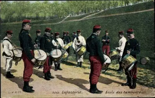 AK-Infanterie, Trommelschule, französische Soldaten