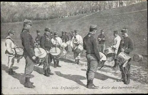 AK-Infanterie, Trommelschule, französische Soldaten