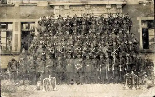 Foto Ak Französische Soldaten mit Musikinstrumenten, Gruppenaufnahme