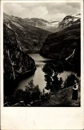 Ak Geiranger Norwegen, Fjord