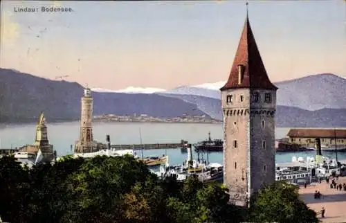 Ak Lindau am Bodensee Schwaben, Alter Leuchtturm, Leuchtturm, Hafen, Dampfschiffe, Löwenstatue