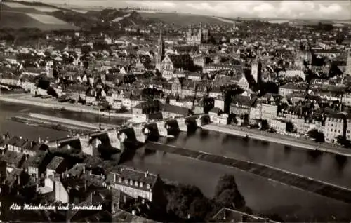 Ak Würzburg am Main Unterfranken, Panorama, alte Mainbrücke, Innenstadt