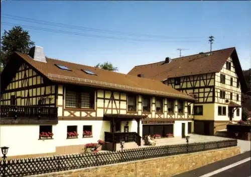 Ak Volkersbrunn Leidersbach im Spessart, Gasthaus zur Rose, Fachwerkhaus