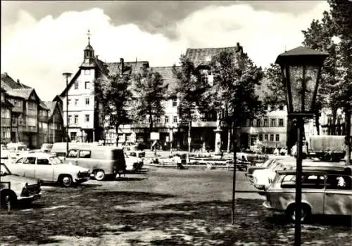 Ak Schleusingen in Thüringen, Marktplatz, Autos