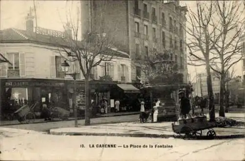 Ak La Garenne Colombes Hauts de Seine, La Place de la Fontaine