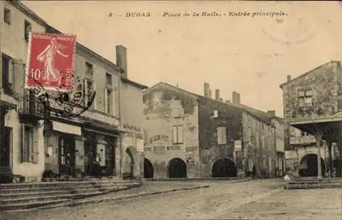 Ak Duras Lot et Garonne, Place de la Halle, Entree principale