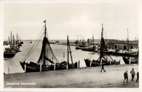 Ak Breskens Sluis Zeeland Niederlande, Westhafen