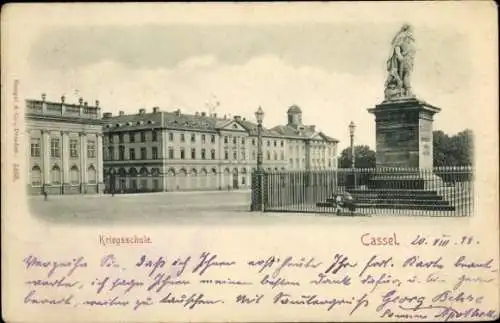 Ak Kassel in Hessen, Kriegsschule, Denkmal