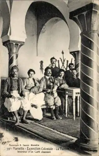 Ak Marseille Bouches du Rhône, Exposition Coloniale, La Tunisie, Interieure d'un Cafe chantant