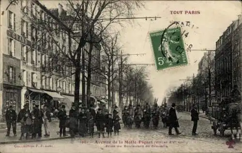 Ak Paris XV Vaugirard, Avenue de la Motte-Picquet
