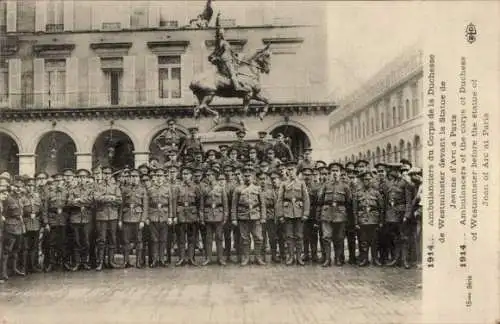 Ak Paris VIII., Sanitäter des Korps der Herzogin von Westminster, Statue Jeanne d'Arc