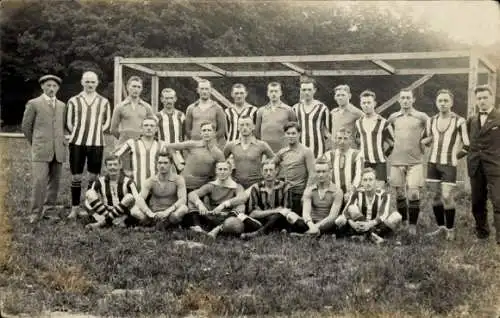 Foto Ak Dreieich in Hessen, Fußballmannschaft, Gruppenbild