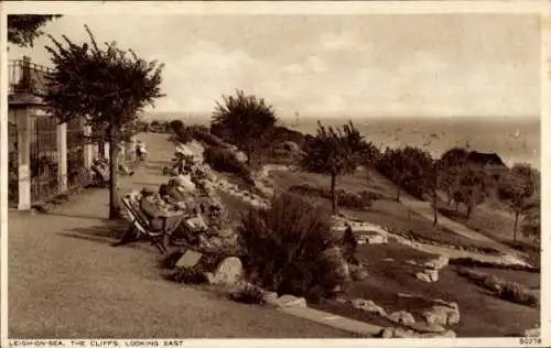 Ak Leigh on Sea Essex England, Klippen, Blick nach Osten