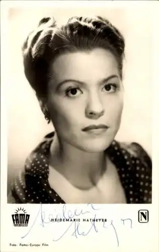 Ak Schauspielerin Heidemarie Hatheyer, Portrait, Autogramm, Dr. Holl