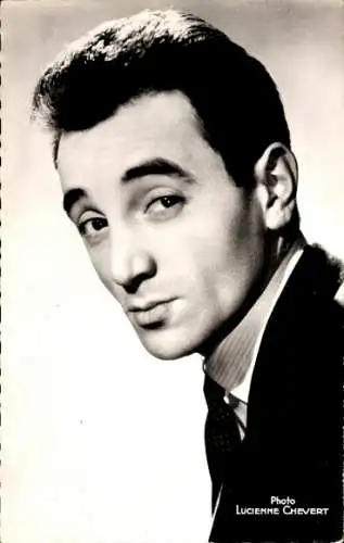 Ak Schauspieler Charles Aznavour, Portrait