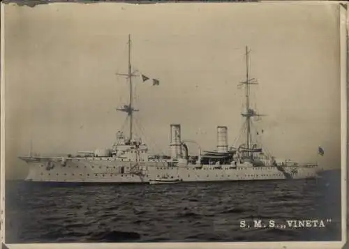 Foto Ak Deutsches Kriegsschiff, SMS Vineta, Großer Kreuzer, Kaiserliche Marine