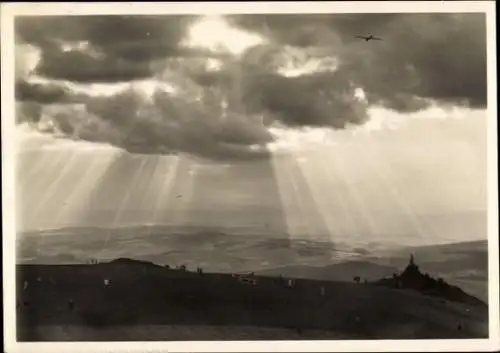 Ak Gersfeld in der Rhön Hessen, Wasserkuppe, Segelflug auf der Wasserkuppe, Sonnenneige