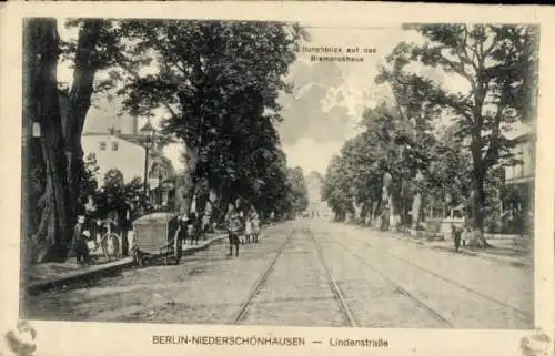 Ak Berlin Pankow Niederschönhausen, Lindenstraße, Blick zum Bismarckhaus