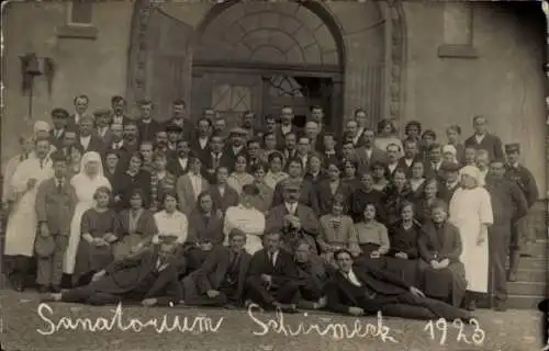 Foto Ak Schirmeck Elsass Bas Rhin, Sanatorium, Gruppenbild, 1923