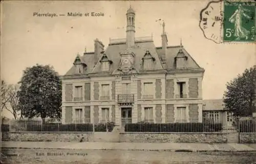 Ak Pierrelaye Val-d´Oise, Mairie et Ecole