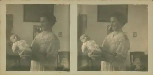 Stereo Foto Frau mit einem Baby, Portrait, 1915