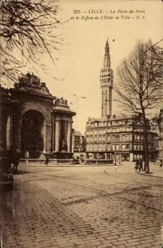 Ak Lille Nord, La Porte de Paris et le Beffroi de l'Hotel de Ville