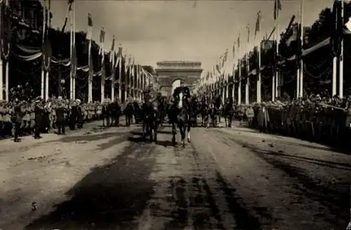 Foto Ak Paris VIII. Elysée-Viertel, Tag des Sieges, 1919, Arc de Triomphe