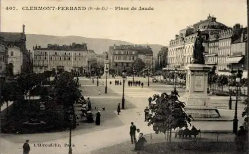 Ak Clermont Ferrand Puy de Dôme, Place de Jaude, Denkmal