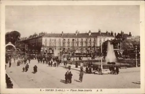 Ak Tours Indre et Loire, Place Jean-Jaures, Springbrunnen