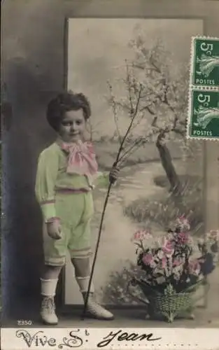 Ak Namenstag, Vive St. Jean, Junge mit Blütenzweig