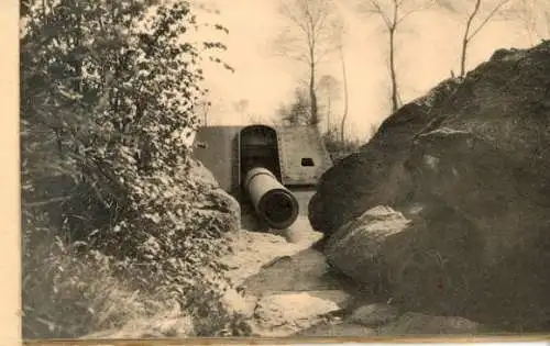 10 alte Ak Koekelare Couckelaere Westflandern, Die große Kanone von Leugenboom, im passenden Heft