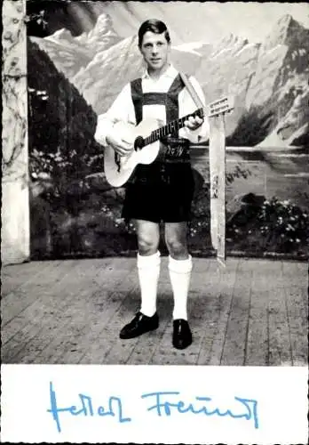 Ak Schauspieler Herbert Freund, Portrait mit Gitarre, Autogramm