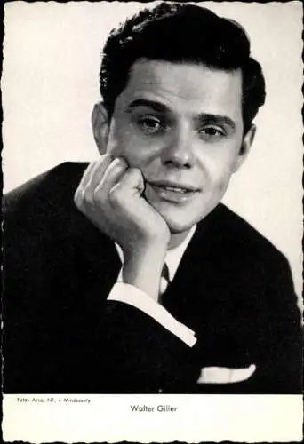 Ak Schauspieler Walter Giller, Portrait