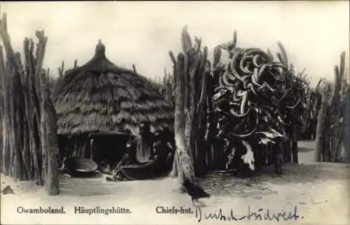Ak Owamboland Namibia, Häuptlingshütte