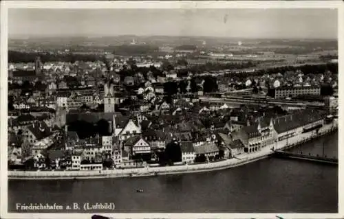 Ak Friedrichshafen am Bodensee, Ortspanorama, Luftansicht