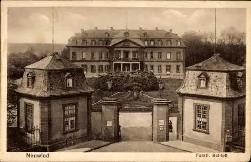 Ak Neuwied am Rhein, fürstliches Schloss