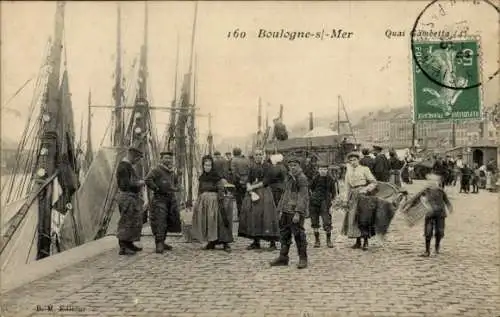 Ak Boulogne sur Mer Pas de Calais, Quai Gambetta