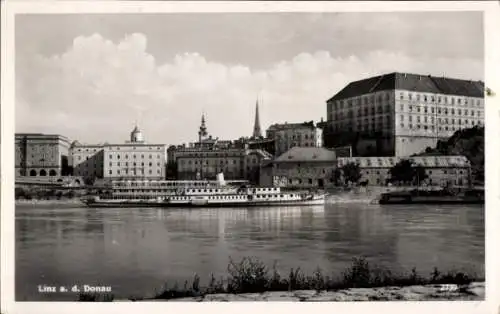 Ak Linz an der Donau Oberösterreich,  Ausflugsdampfer Uranus