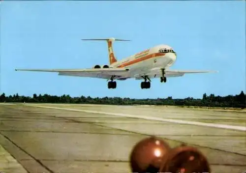 Ak Deutsches Passagierflugzeug Iljuschin Il 62, Interflug, Landung