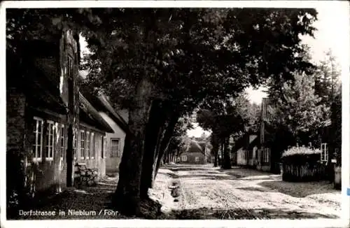 Ak Nieblum Insel Föhr, Dorfstraße