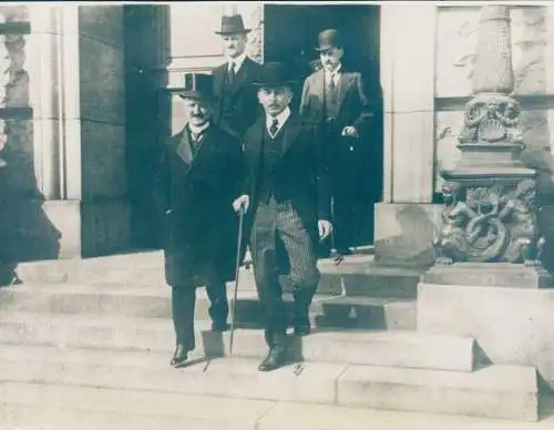 Foto Reichskanzler Georg Michaelis, Direktor Karl Helfferich