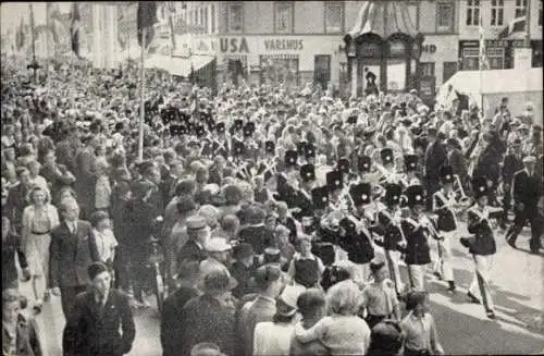 Foto Ak Horsens Dänemark, Marschierende Soldaten, Fest