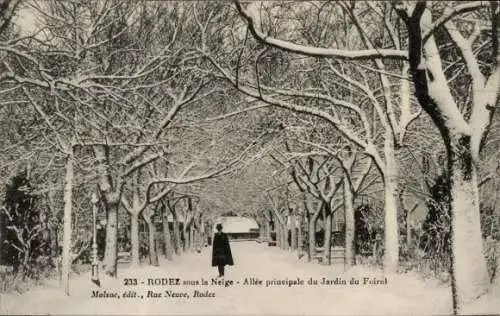 Ak Rodez Aveyron, sous la Neige, Allee principale du Jardin du Foirat