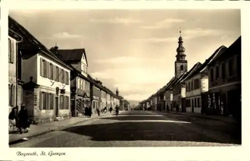 Ak Bayreuth in Oberfranken, St Georgen, Straßenpartie, Kirchturm