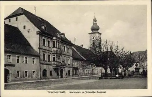 Ak Tirschenreuth in der Oberpfalz Bayern, Marktplatz, Schmeller-Denkmal